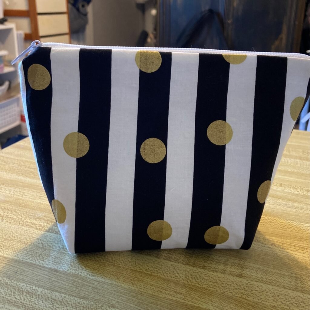 Black stripes Gold dots large bags