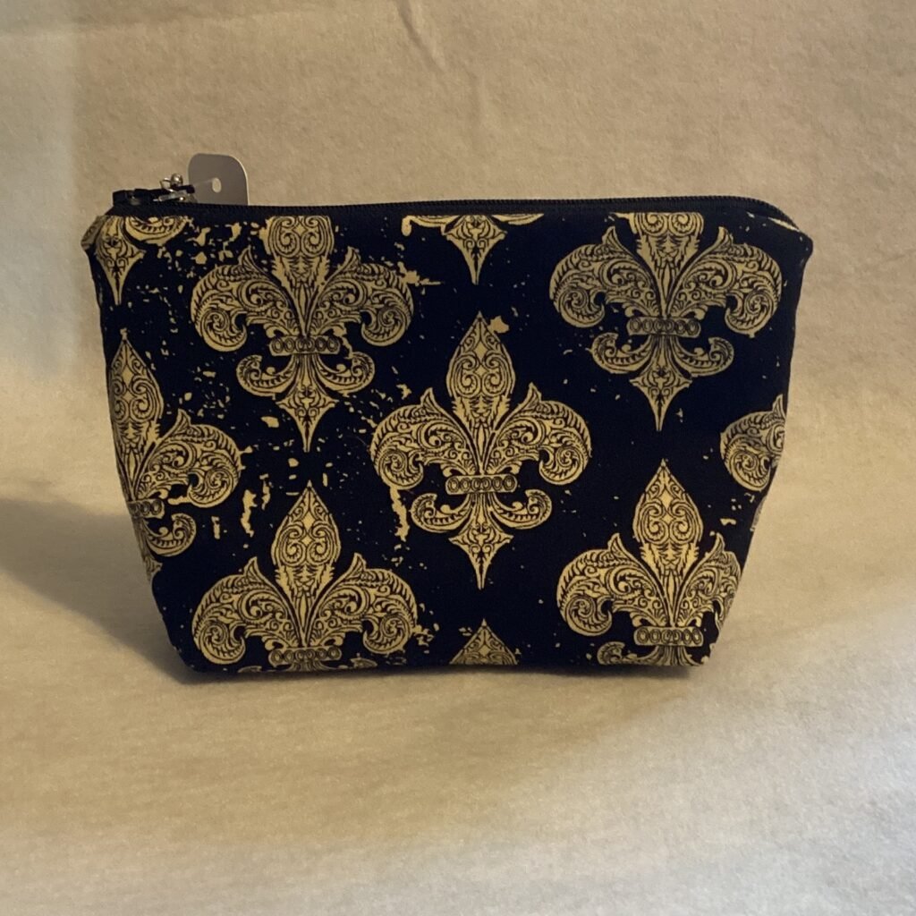 Large Fleur di lis