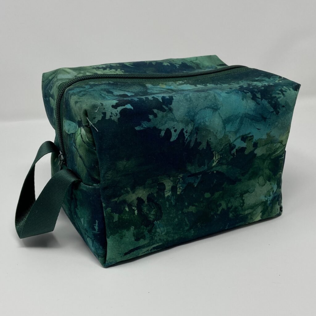 DoppKit with Handle Green Trees