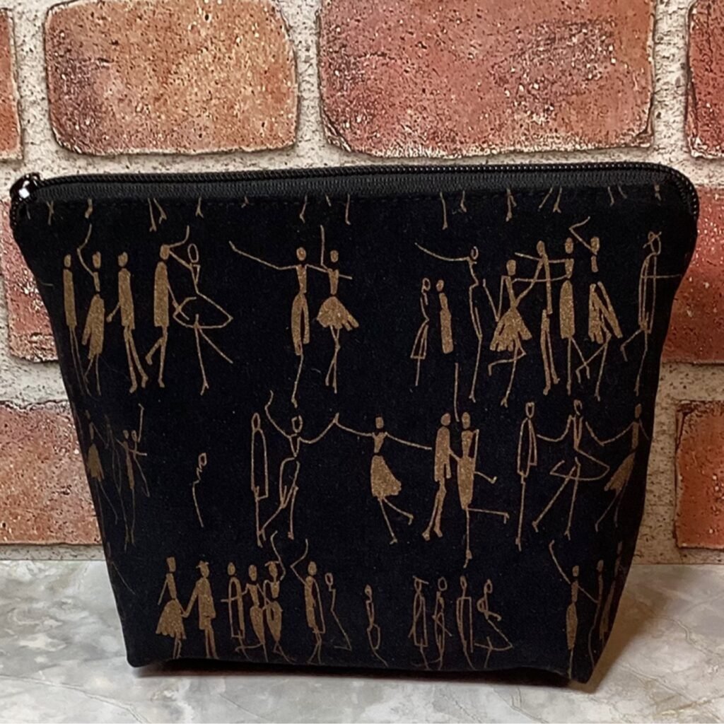 Large Dancers