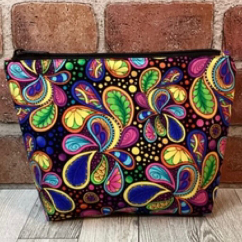 Large Zip Bag Bright Paisleys