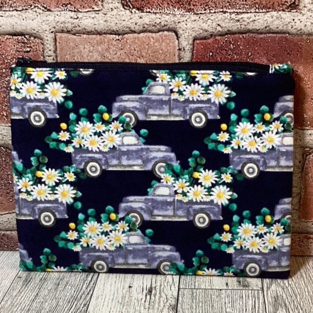 6x8 Daisy Truck Zipper Bag