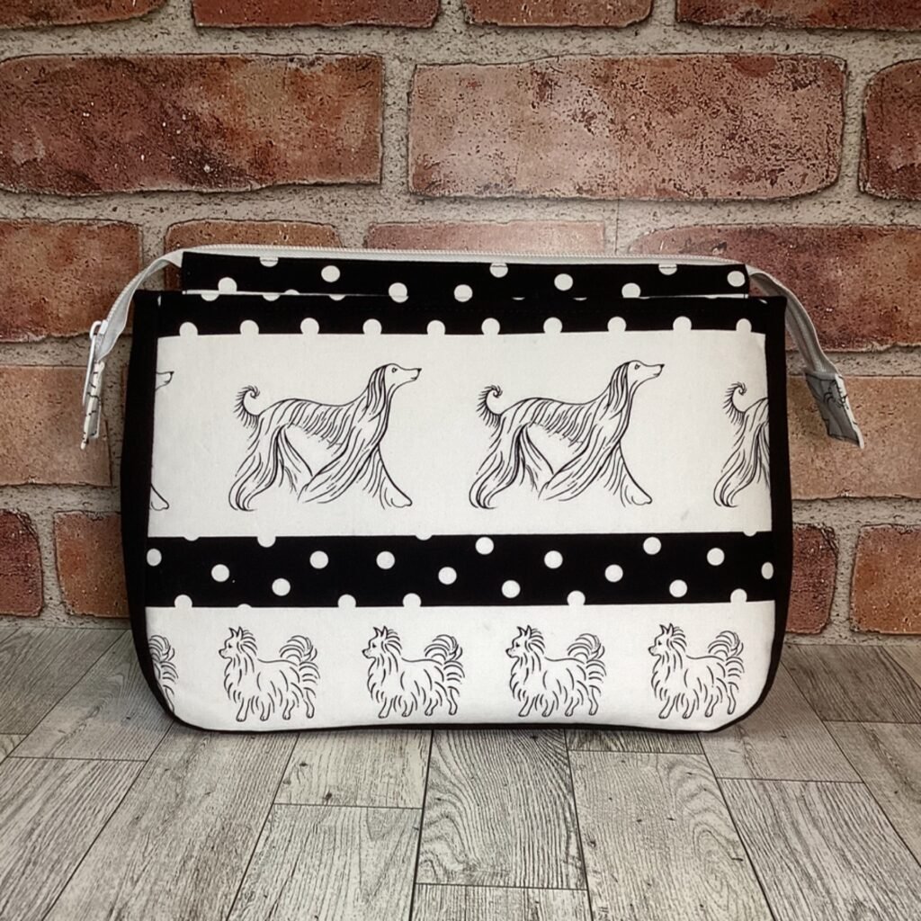 Plover Medium Polka Dot Dogs