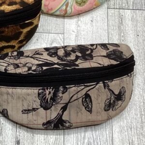 Sunglasses Case Black and Tan Floral