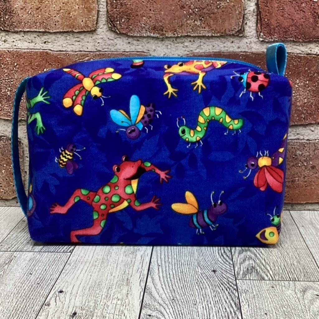 Carry All Bag Frogs and Bugs