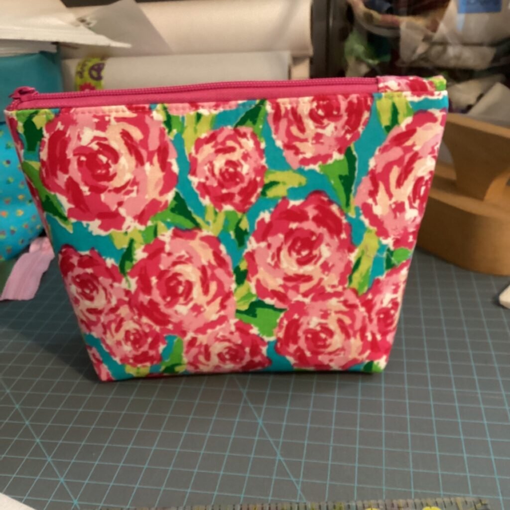 Large Zip Bag Pink Roses