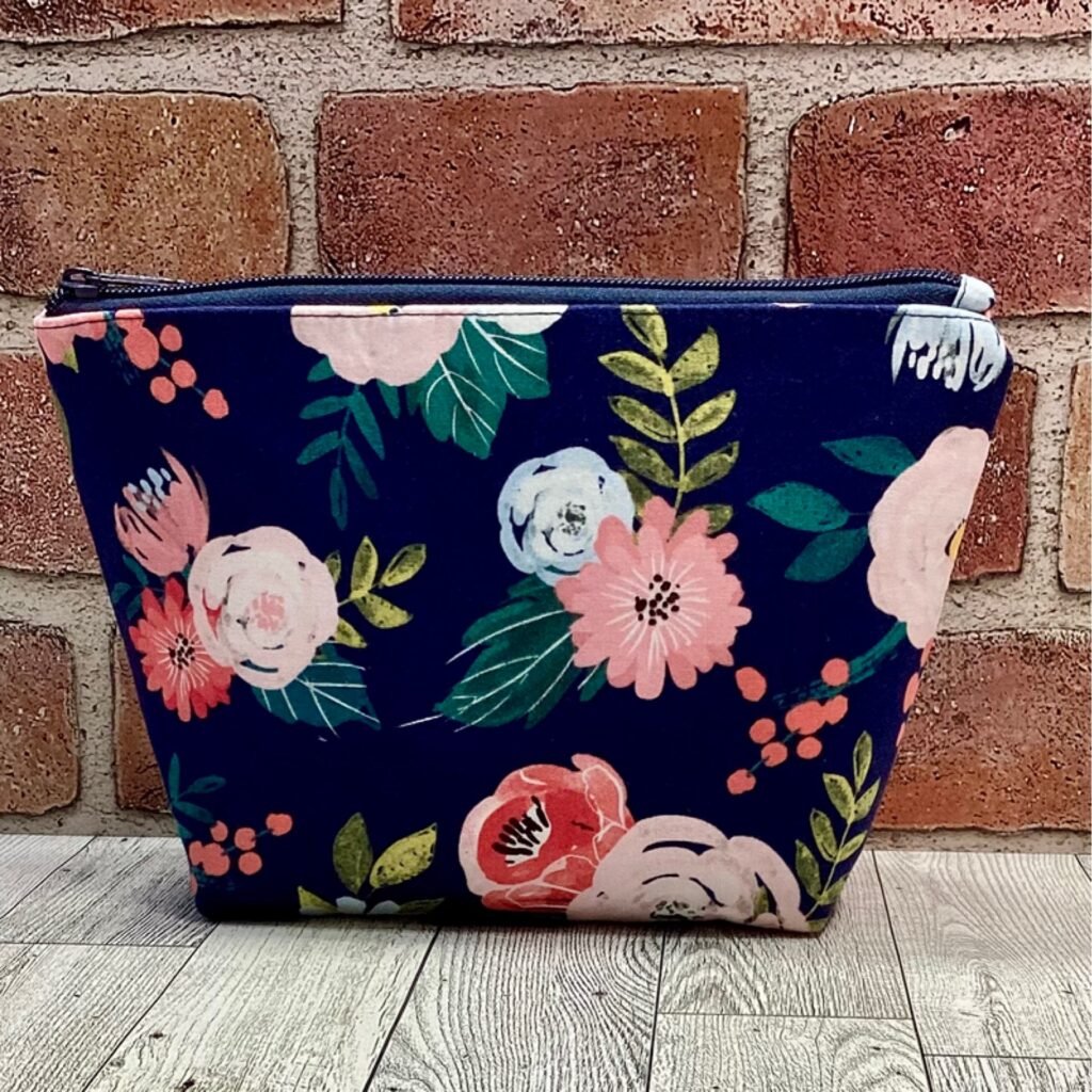 Large Zip Bag Navy Floral