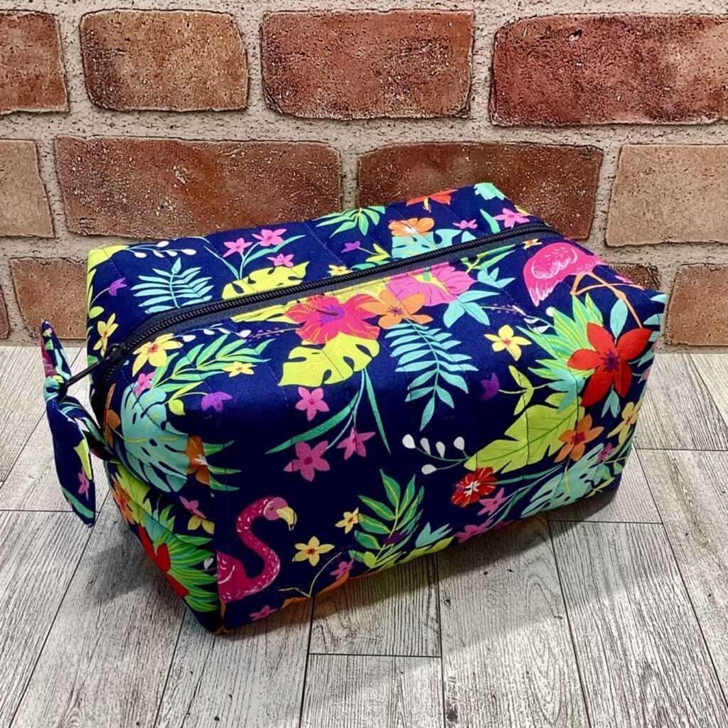 Big Boxy Bag Navy Tropical